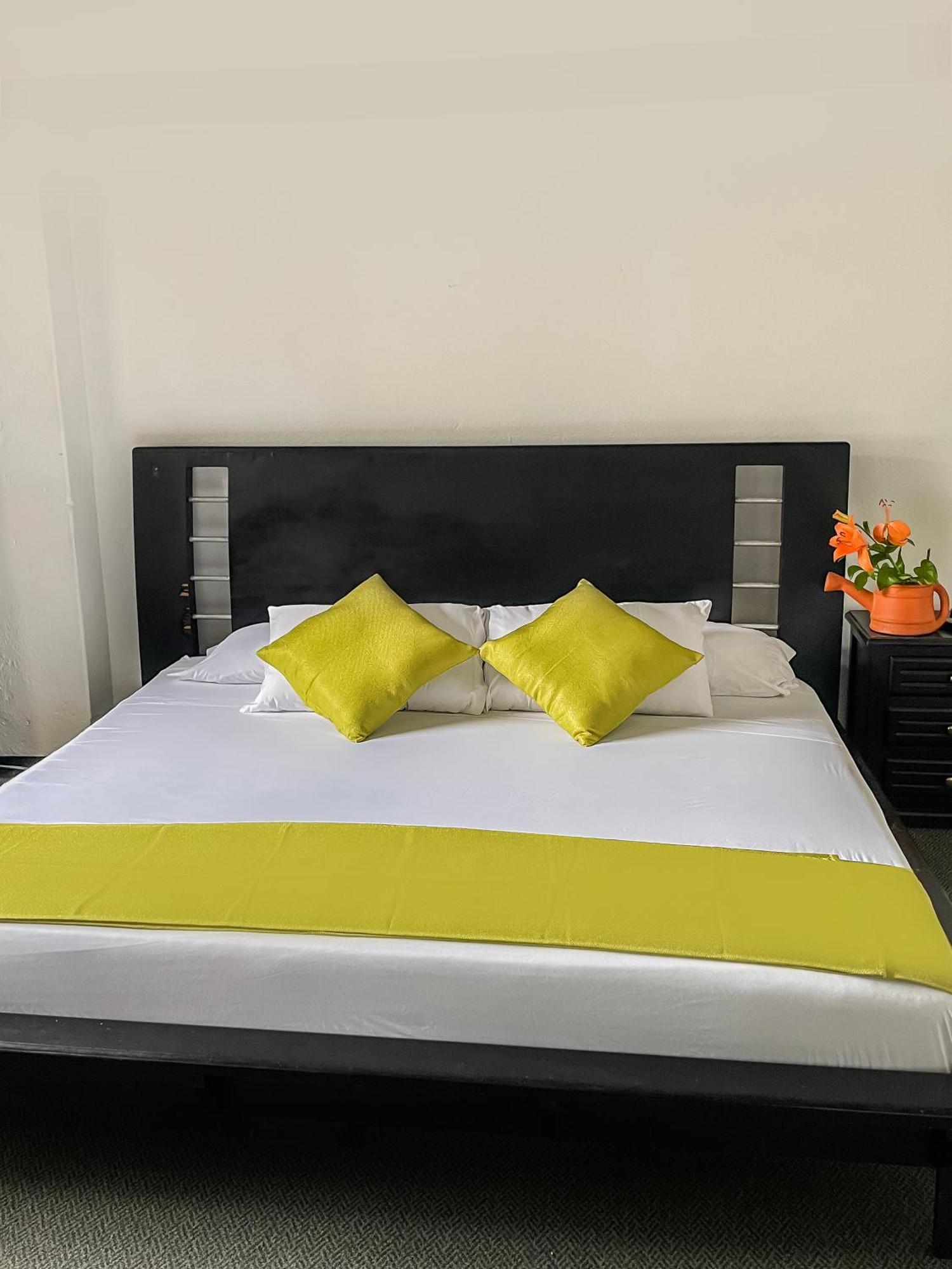Ayenda 1257 Premium Real Medellín Exterior foto